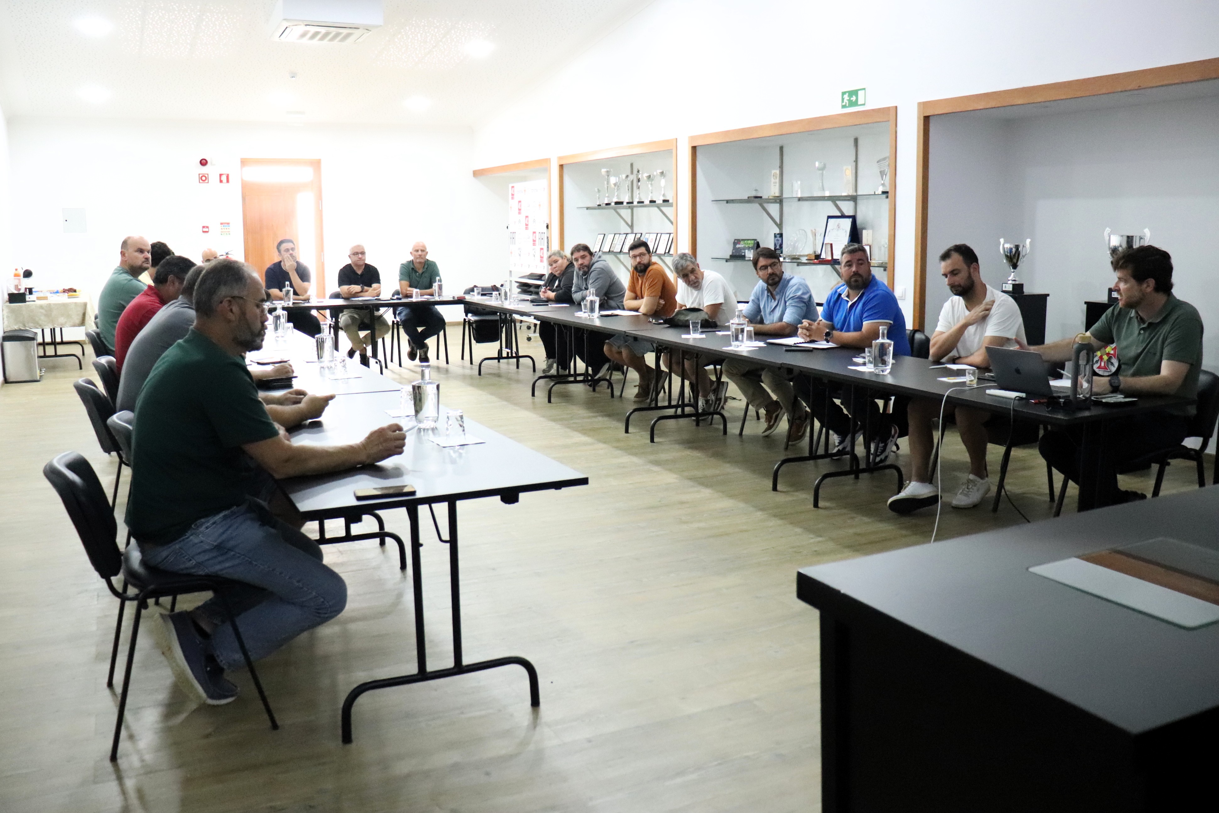 AFAH E CLUBES REUNEM NO PROGRAMA EXECUTIVO DE FUTEBOL