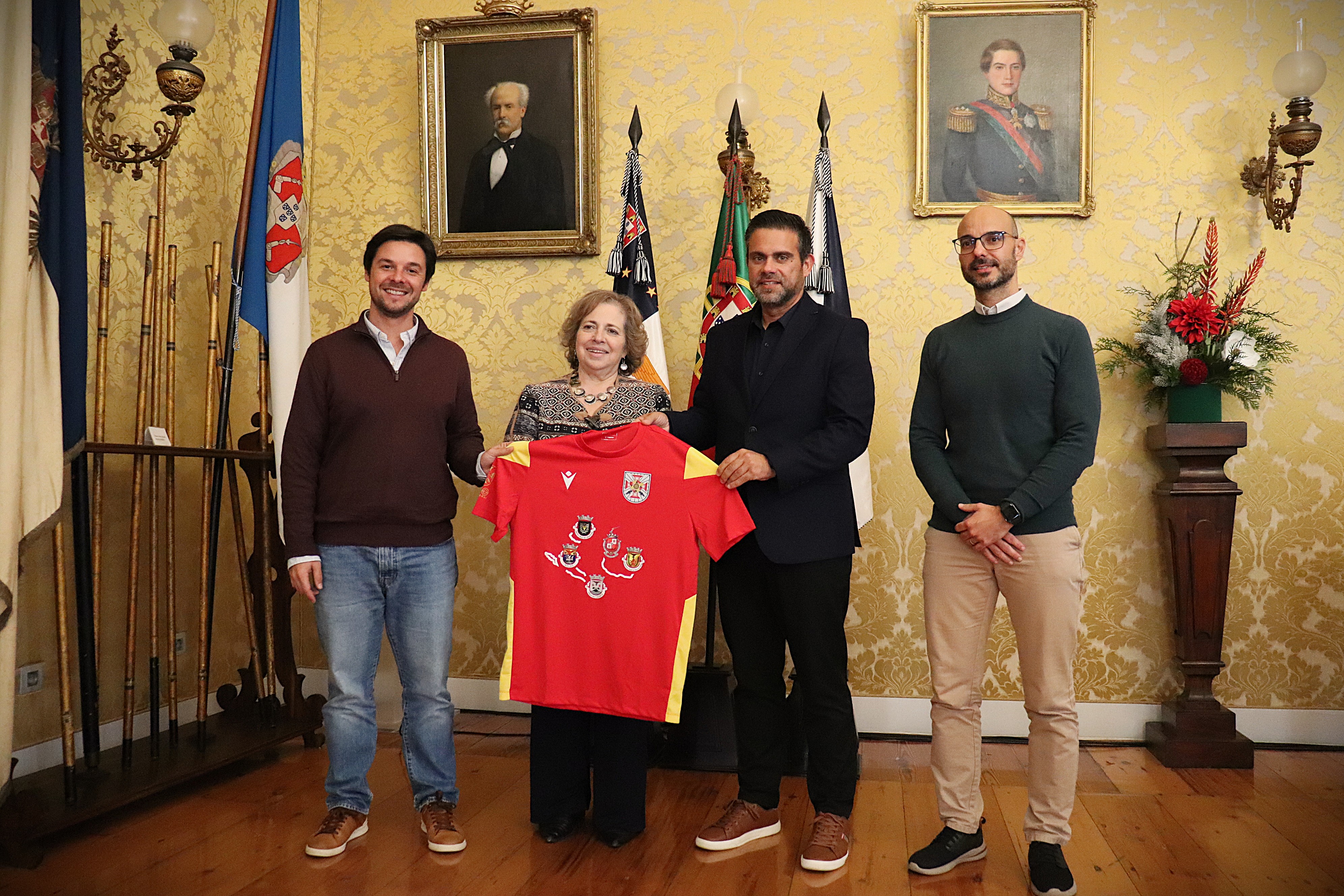 MAURÍCIO TOLEDO APRESENTA CUMPRIMENTOS AO NOVO EXECUTIVO CAMARÁRIO